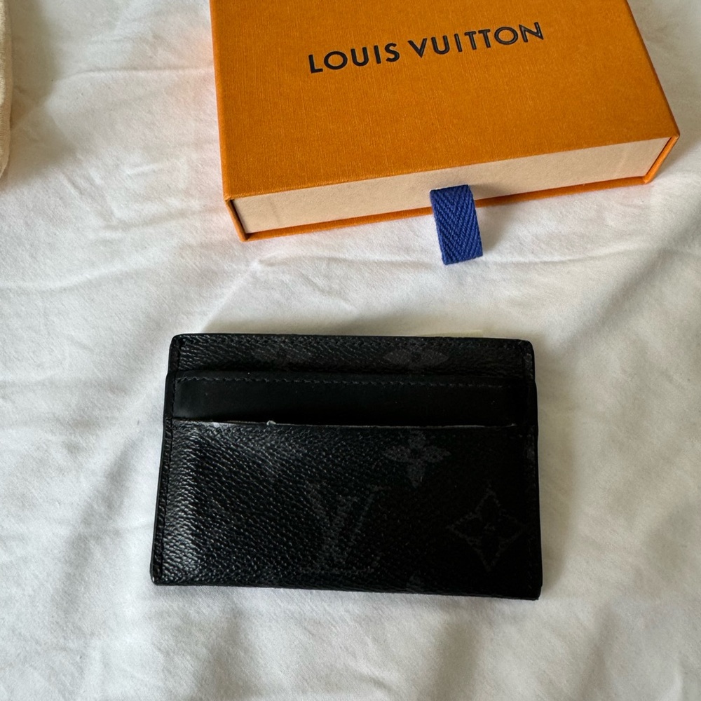 Louis Vuitton Black Key and Card Holder with Luxurious Texture